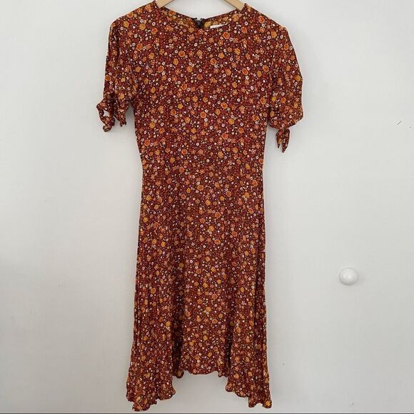 FAITHFULL THE BRAND Emilia Floral Midi Dress - Picture 4 of 9